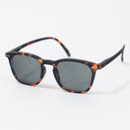 IZIPIZI #E The Trapeze Grey Lense Sunglasses in TORTOISE GREEN