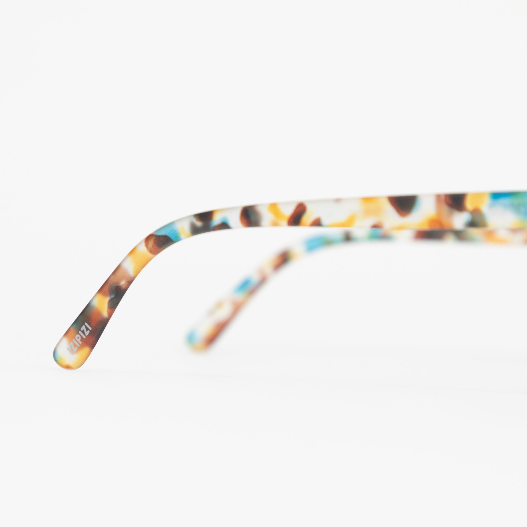 IZIPIZI #L The Big One Sunglasses in BLUE TORTOISE