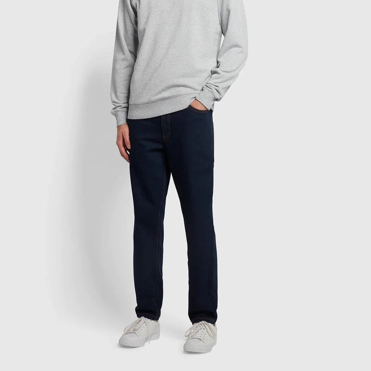 FARAH Rushmore Tapered Fit Jeans in RINSE DENIM
