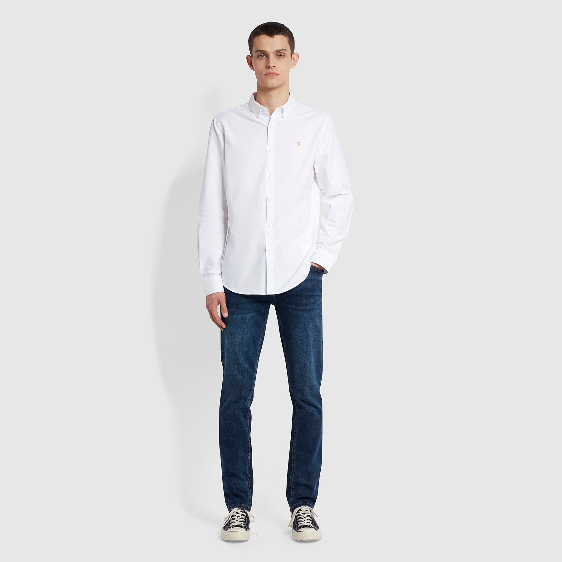 FARAH Brewer Slim Fit Organic Cotton Oxford Shirt in WHITE